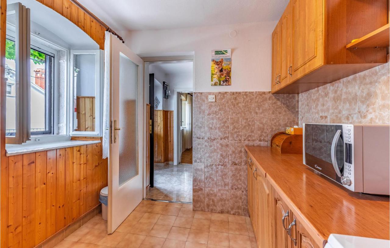 Nice Home In Medulin With Kitchen Exterior foto